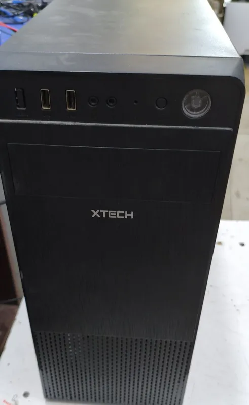 Xeon E5 (i7 10th) 8gb ddr4, ssd 256gb, rx 470 4GB ddr6 2