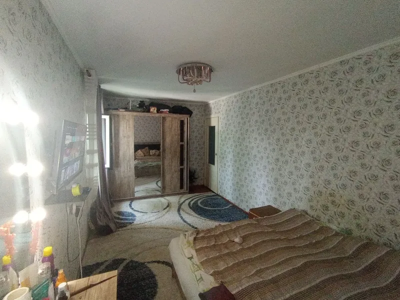 Продаётся 2х комнатная квартира в Чирчике — фото 9
