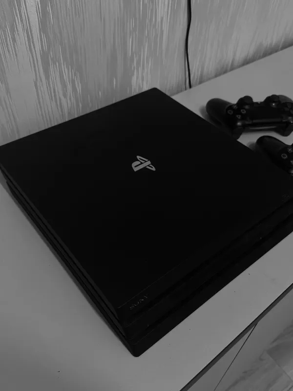 Ps4 pro — фото 1