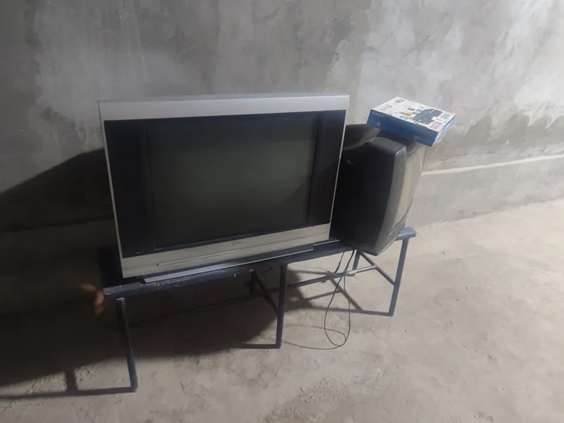 LgG televizor 21 va 72 diaganal. Uzdigatal tunner T-2 Rossiya 1 LgG televizor 21 va 72 diaganal. Uzdigatal tunner T-2 Rossiya 1