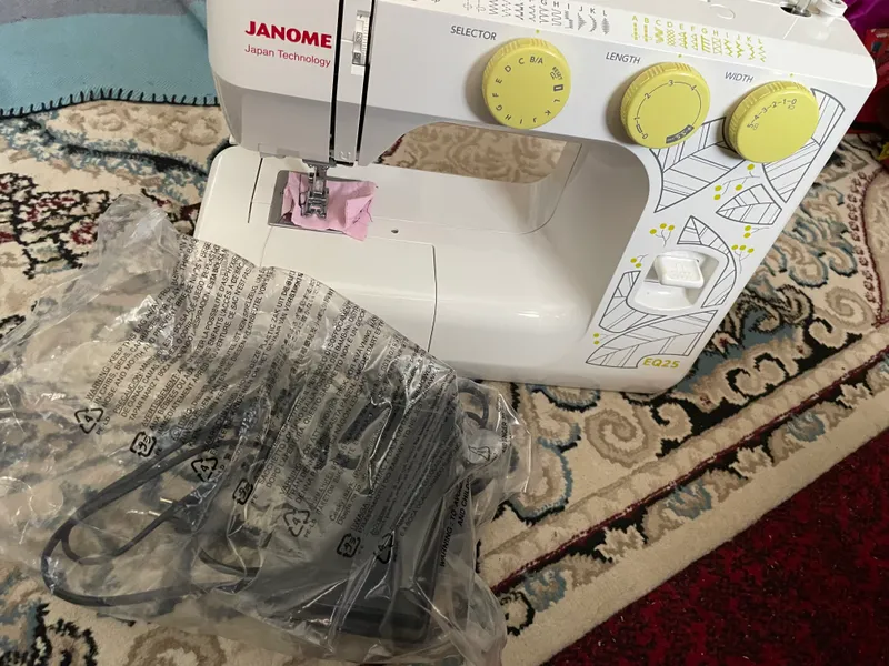 Janome Швейная машина 4