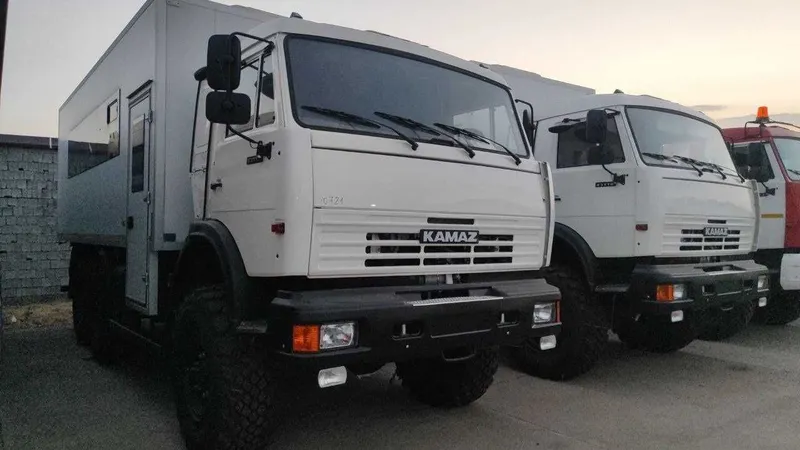 Вахтовый автобус вездеход Камаз 43118 полноприводнйый вахтовка 6х6