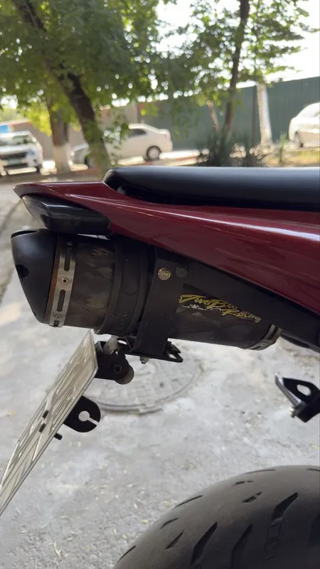 Triumph Daytona 675 4 Triumph Daytona 675 4