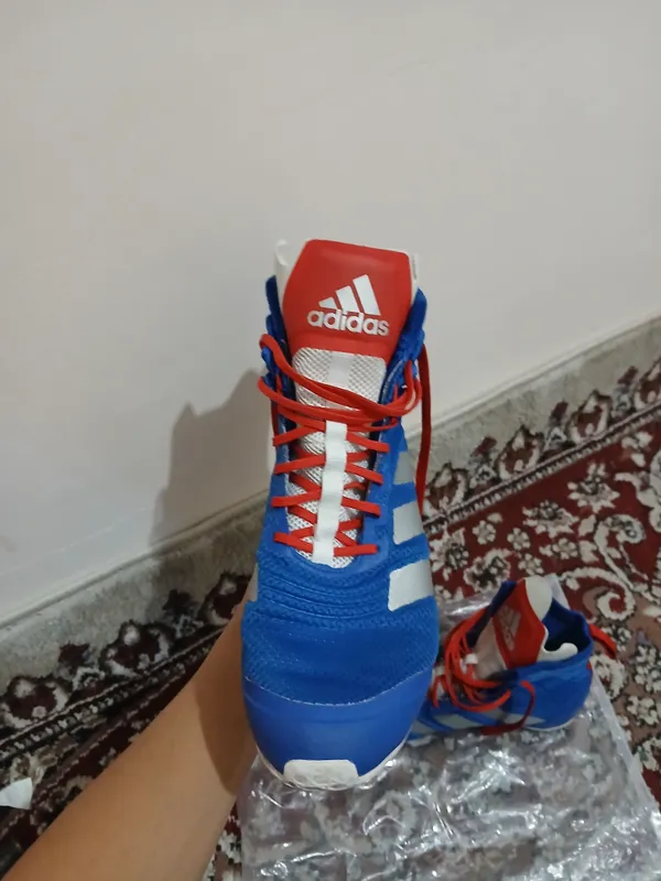 Adidas boks oyoq kiyimi 3