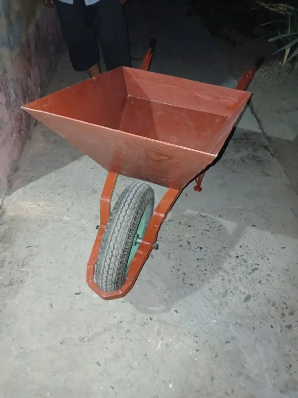 Tachka sotiladi yangi ishlatilmagan 2 Tachka sotiladi yangi ishlatilmagan 2