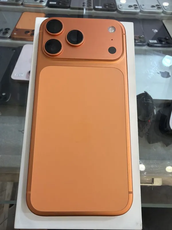 Iphone 17 pro max 1 tb 97% batareka 224 sikl e sim e sim Iphone 17 pro max 1 tb 97% batareka 224 sikl e sim e sim