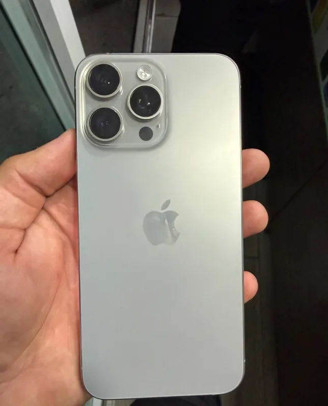 iPhone 15 Pro Max 1 iPhone 15 Pro Max 1