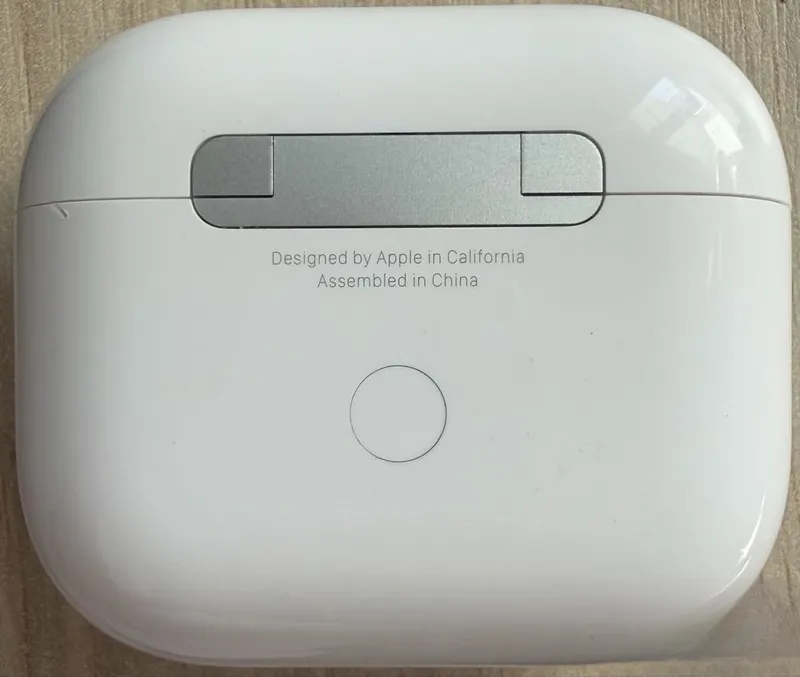 Apple AirPods 3 — оригинальные, б/у 6 Apple AirPods 3 — оригинальные, б/у 6