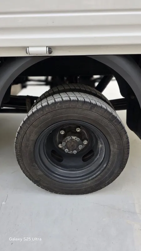 Hyundai porter ev 8
