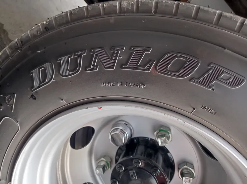 Balon yengi DUNLOP 17.5 R MADE IN JAPAN sotiladi — фото 1