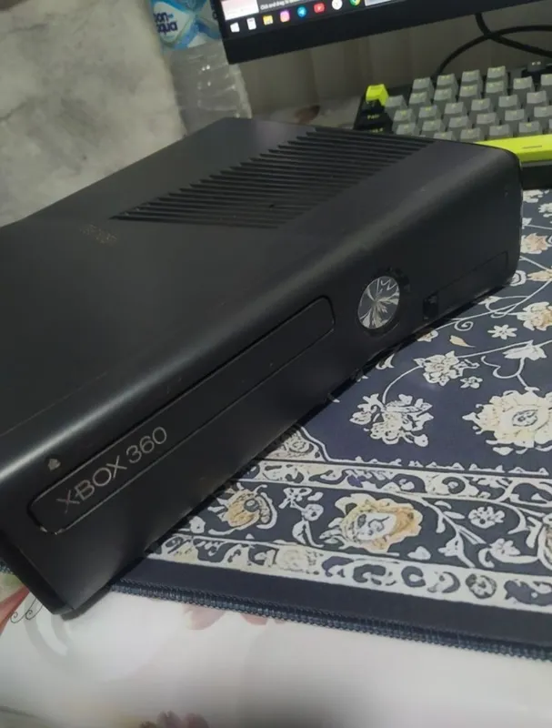 Xbox 360 slim 3
