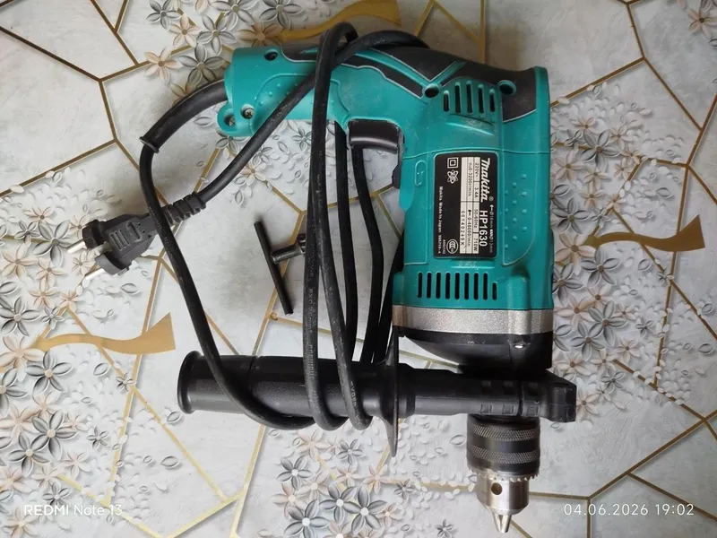 Сетевая Ударная Дрель Makita HP1630 — фото 1