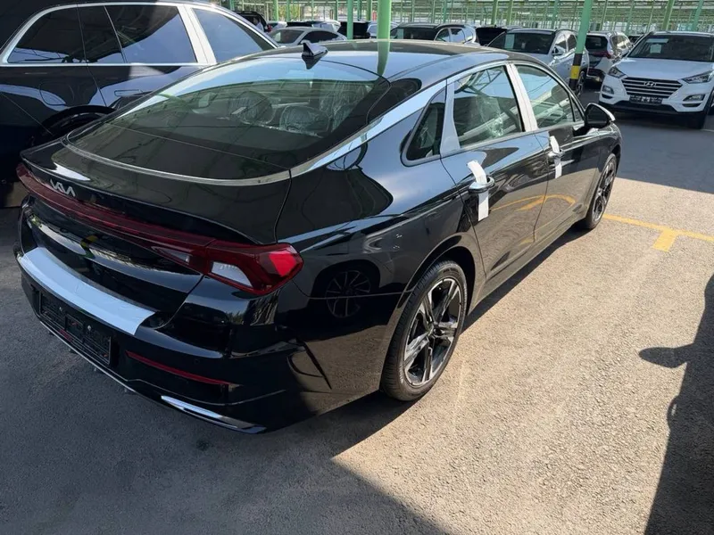 Kia K5 2023yil kraska tozza 22000 km yurgan 5 Kia K5 2023yil kraska tozza 22000 km yurgan 5