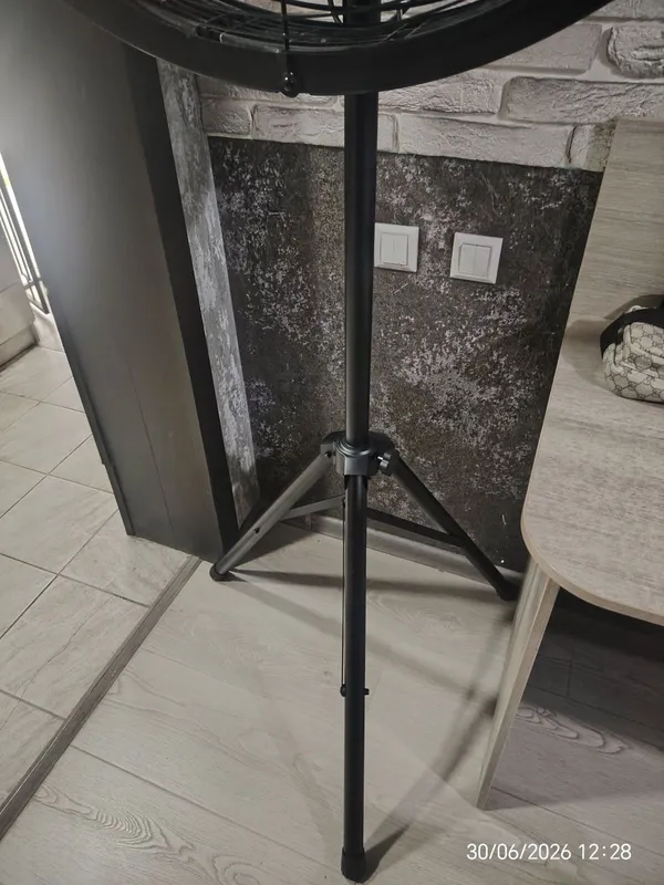 AIWA Shtativli Ventilyatori 3