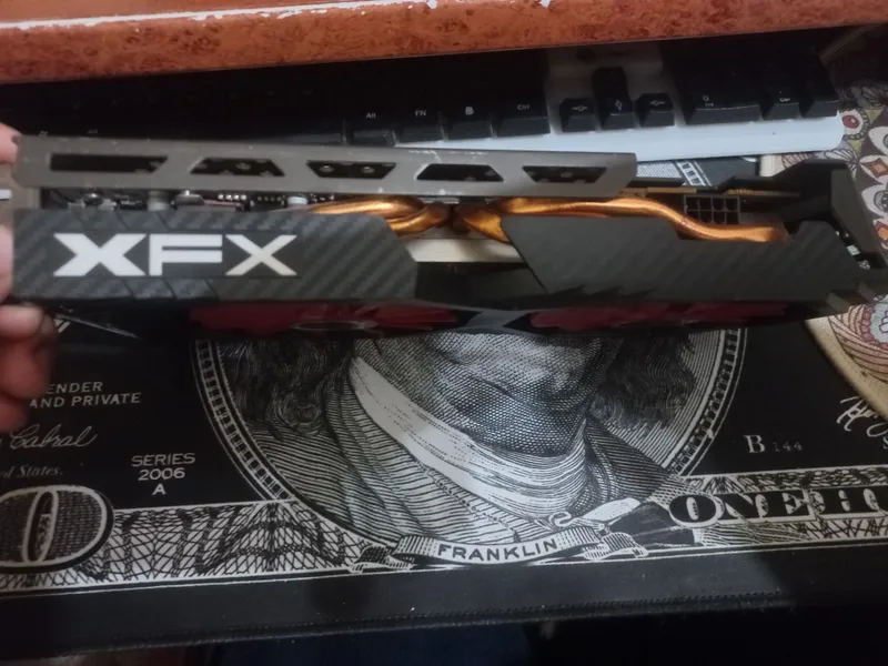 Видеокарта RX 570 4 ГБ 2
