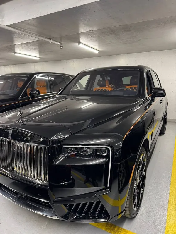 Rolls Royce Cullinan Black Badge 2026 Gucci seats 2026 model Sotuvda