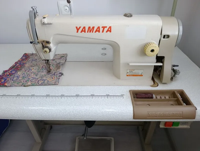 Tikuv mashinasi sotiladi, xolati yaxshi.