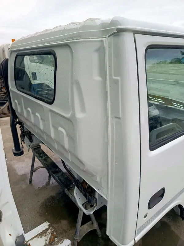Isuzu NQR 71 kabina sotiladi 1