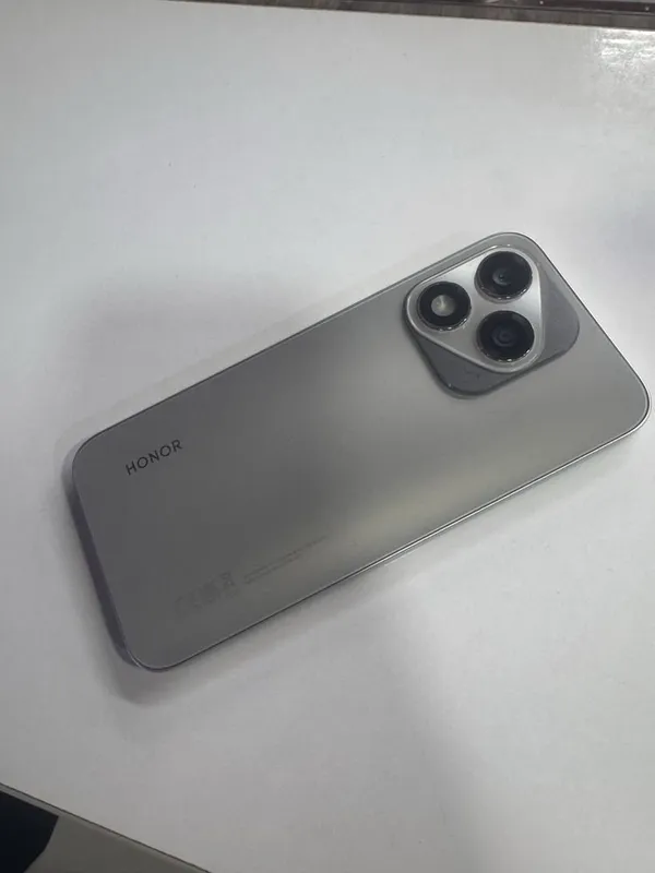 Продам Honor 400lite 5 Продам Honor 400lite 5