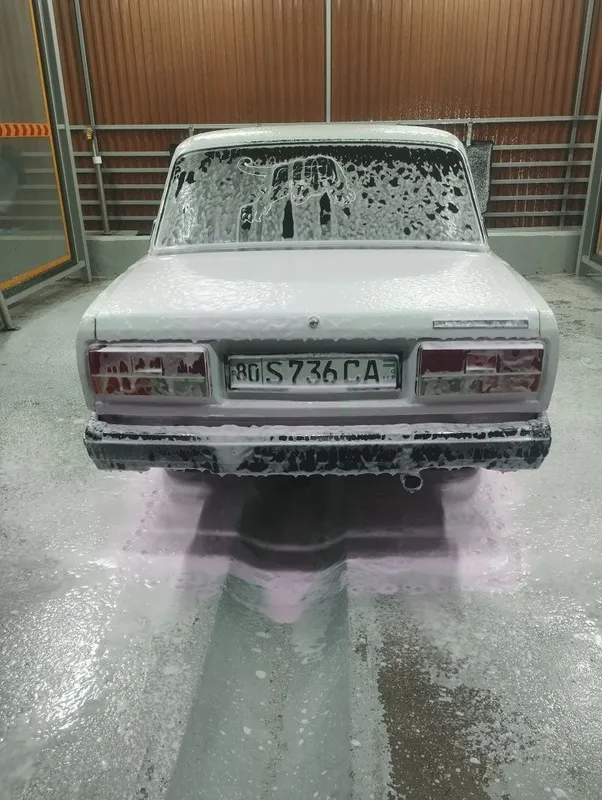 Vaz 2107 sotiladi