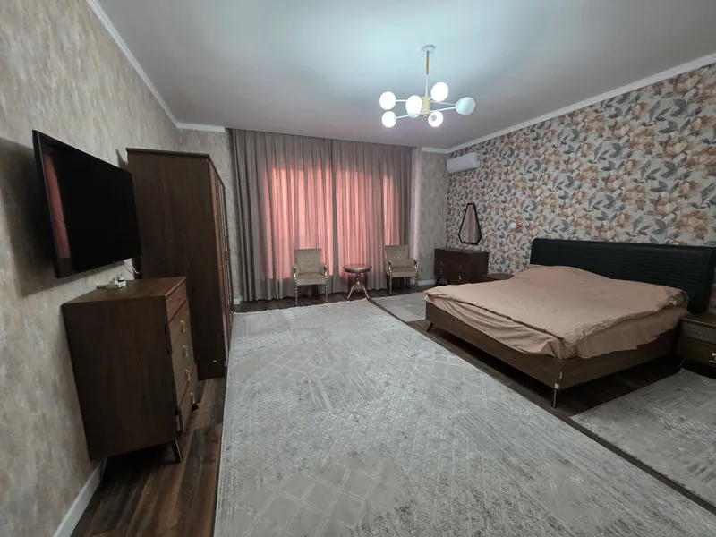 Сдам свой дом 450м2, 4 стальни , 3 сан узла в центре — фото 3