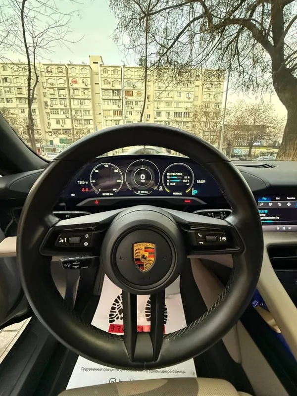 Продается свой Porsche Taycan — фото 5
