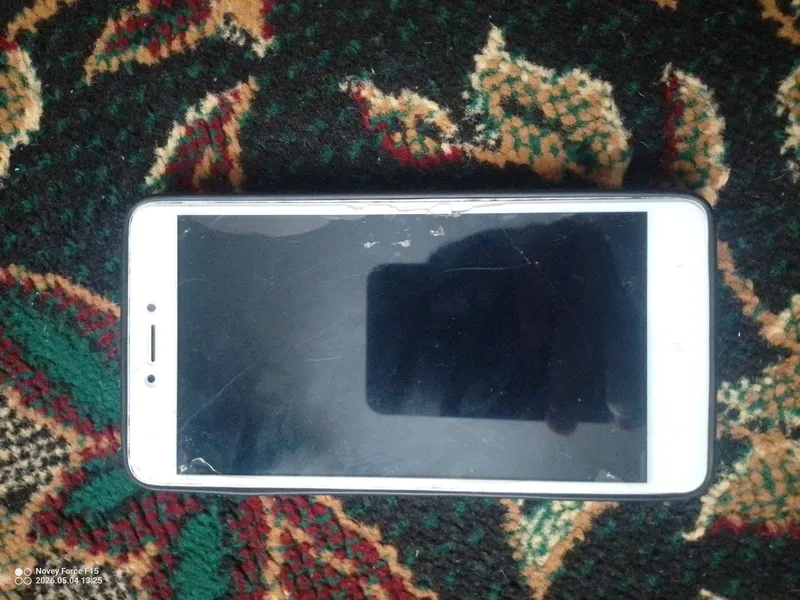 Redmi not 4 zapchastga beriladi