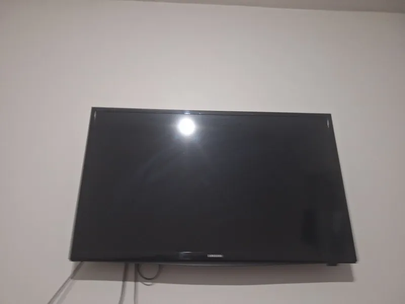 Телевизор Samsung 4