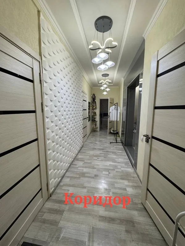 Продается 4х комнатная квартира в городе Чирчик 10 микрорайон 75000$ 1