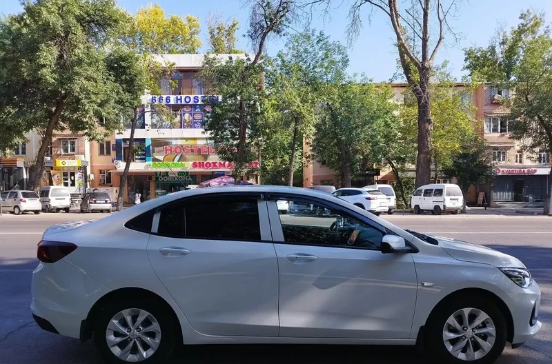 Chevrolet Onix LTZ Turbo, автомат, 2025 | 30 000 км | газ/бензин 3 Chevrolet Onix LTZ Turbo, автомат, 2025 | 30 000 км | газ/бензин 3