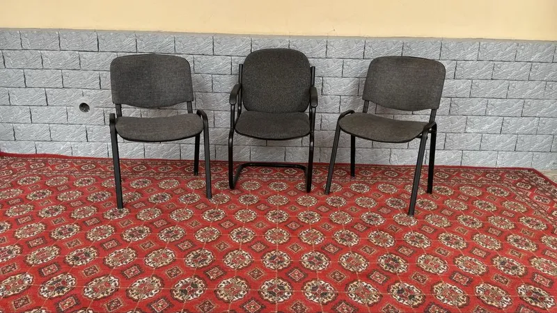 stul kreslo mebil