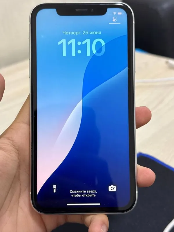 iPhone XR, идеальный, 128 ГБ 4 iPhone XR, идеальный, 128 ГБ 4