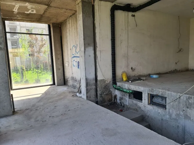 Сдаётся коммерческое помещение 116 м² на 1 этаже, угловое расположение — фото 1