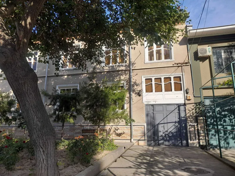 katta oila yoki mehmonxona faoliyat yuritish uchun qulay hovli — фото 1