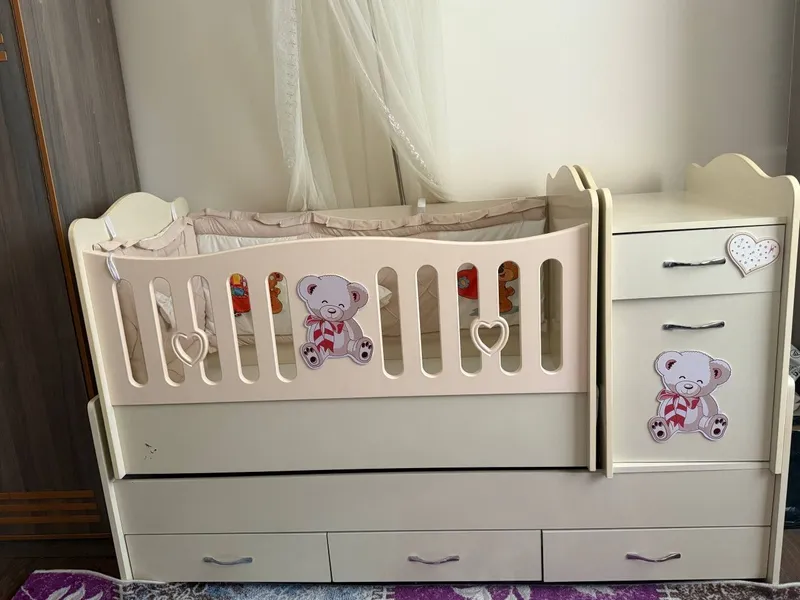 Bolalar krovati va shkafi 1 Bolalar krovati va shkafi 1