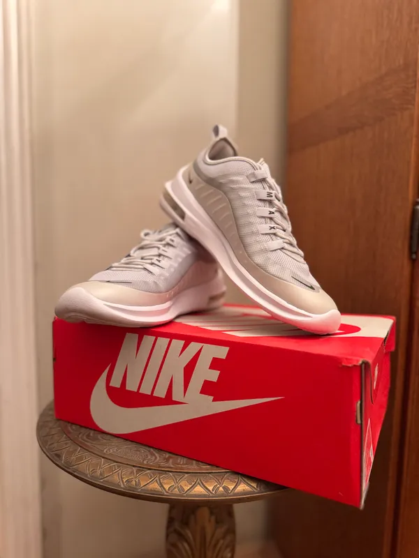 Nike AirMax Axis 1 Nike AirMax Axis 1