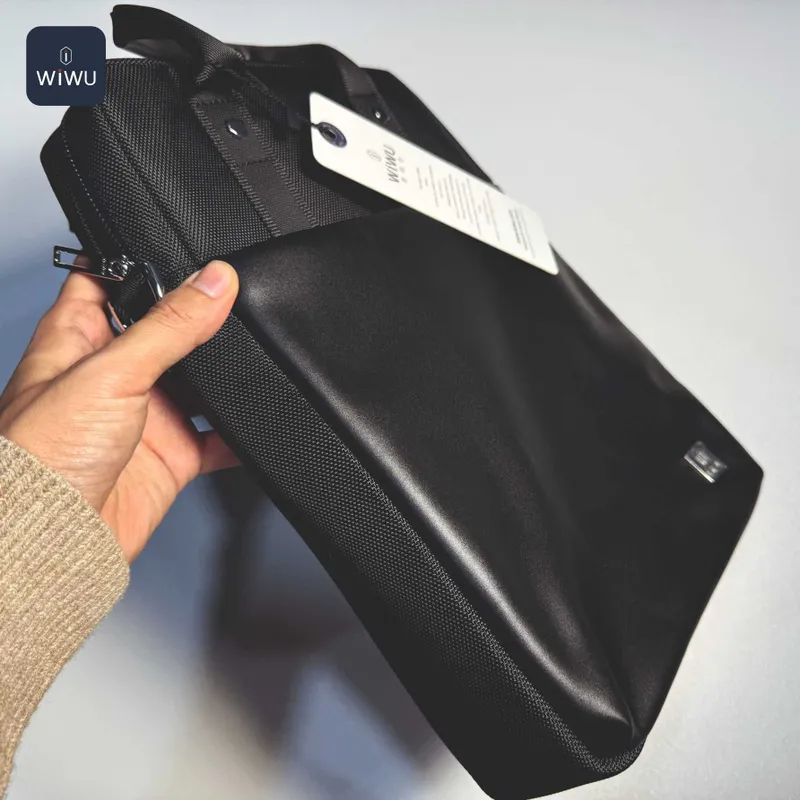 WIWU Vertical Bag — кожаная сумка для ноутбука / MacBook и iPad — фото 1