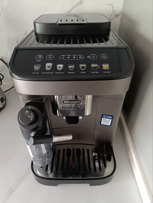 Кофемашина Delonghi