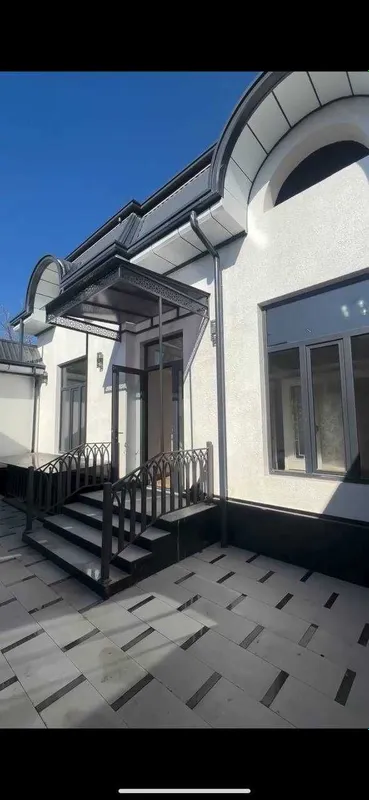 Янги хаёт Чорток махалла Индекс бозор якинида 2 соток 4 хона+холл