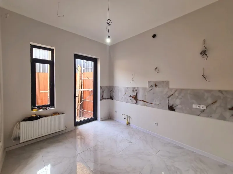 Продаю компактный новый Евро дом в М Улугбекском районе — фото 2