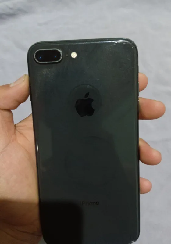 iPhone 8 plus LL/A 2 iPhone 8 plus LL/A 2