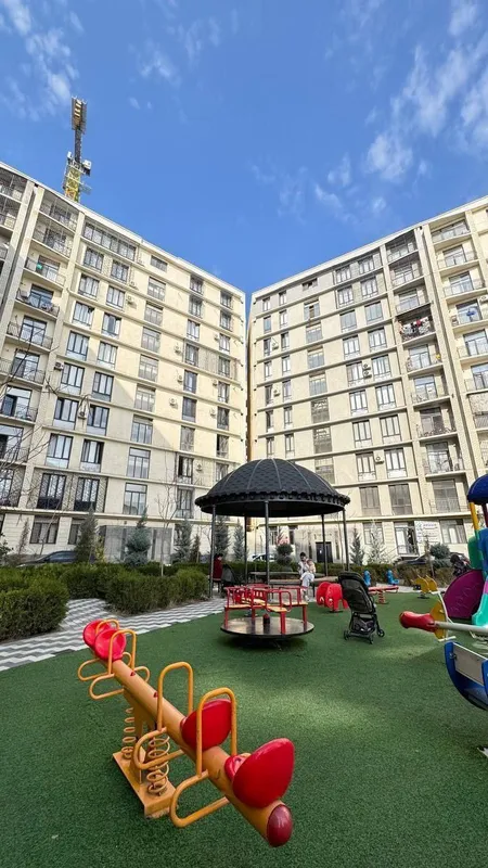 3 xonali kvartira, 115 m2, Yakkasaroy 1