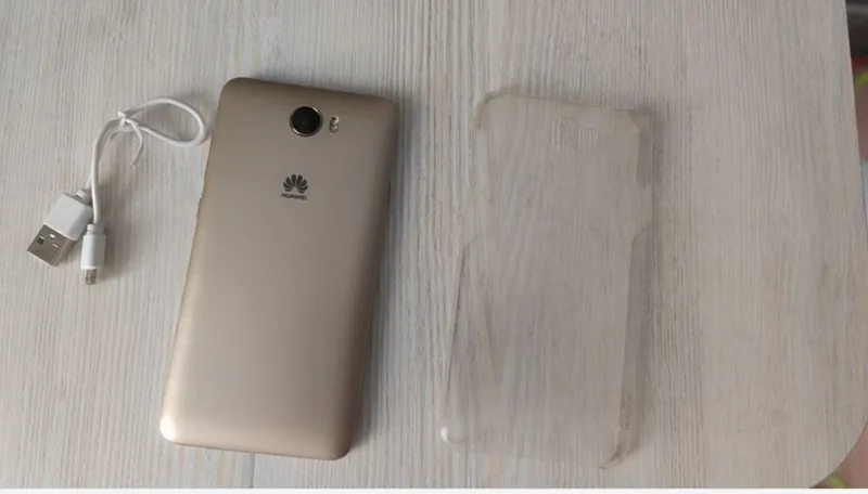 Смартфон телефон Huawei LTE 2 сим карты 6 Смартфон телефон Huawei LTE 2 сим карты 6