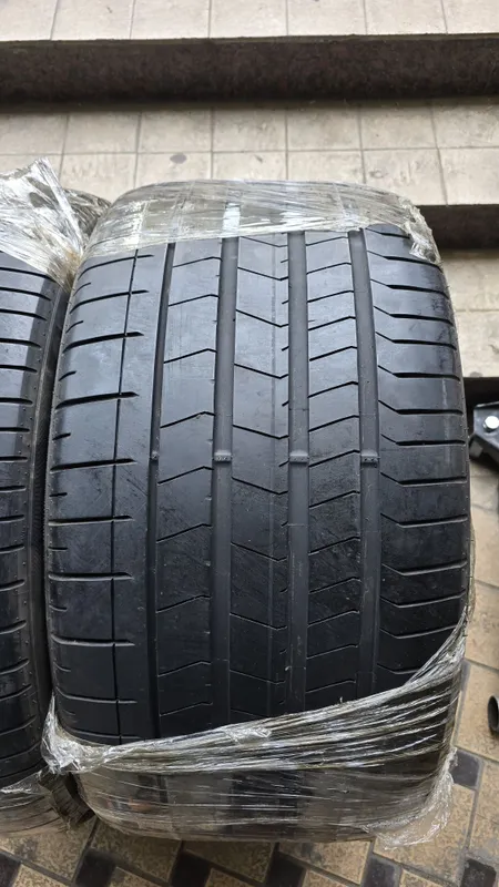 325/35/R23 PIRELLI p zero 3