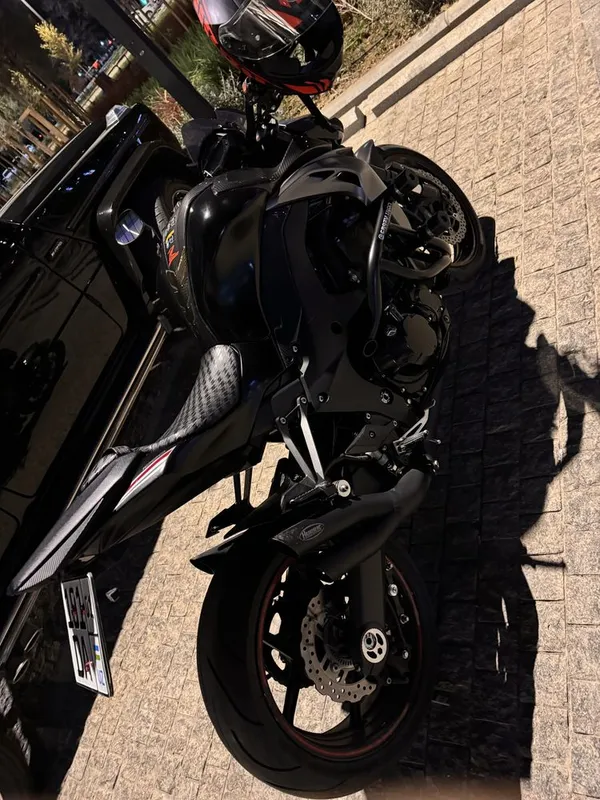 Kawasaki Z1000 мото в идеальном состоянии в ДТП не участвовал — фото 1