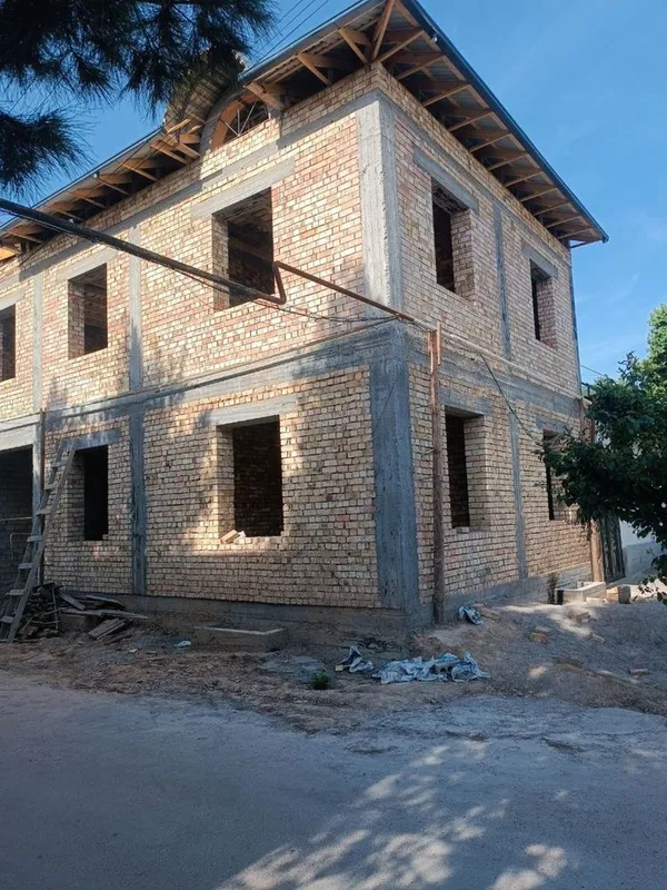 Hovli sotiladi Toshkent 2 Hovli sotiladi Toshkent 2