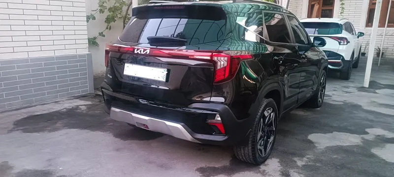 Kia Seltos PREMIUM 3