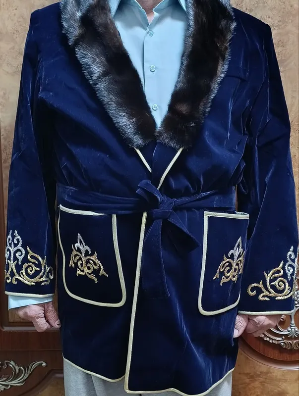 Янги чопон сотамза