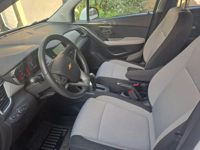 Chevrolet Tracker sotiladi yili 2020 30ming benzin xolati ideal — фото 4