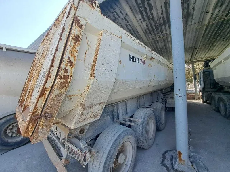 Полуприцеп-самосвал HARDOX / HB 450 2 Полуприцеп-самосвал HARDOX / HB 450 2